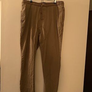 Tan/Khaki Joggers 🟫